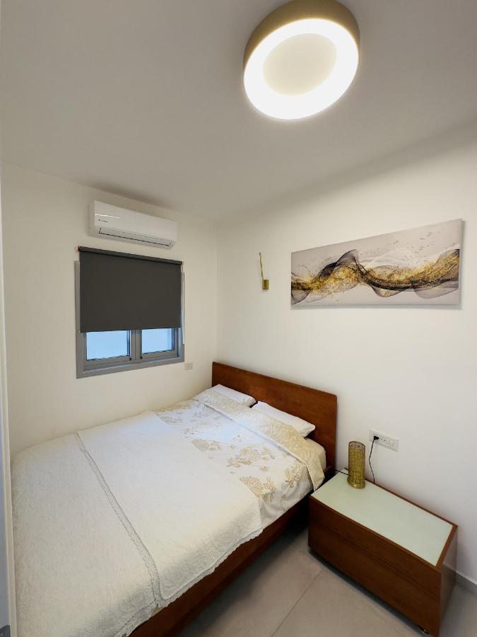 Amazing 2Rooms Apt In Bat Yam - Step By The Beach Ngoại thất bức ảnh
